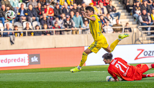 V zápase bohatom na góly sme Slovanu podľahli 2:3